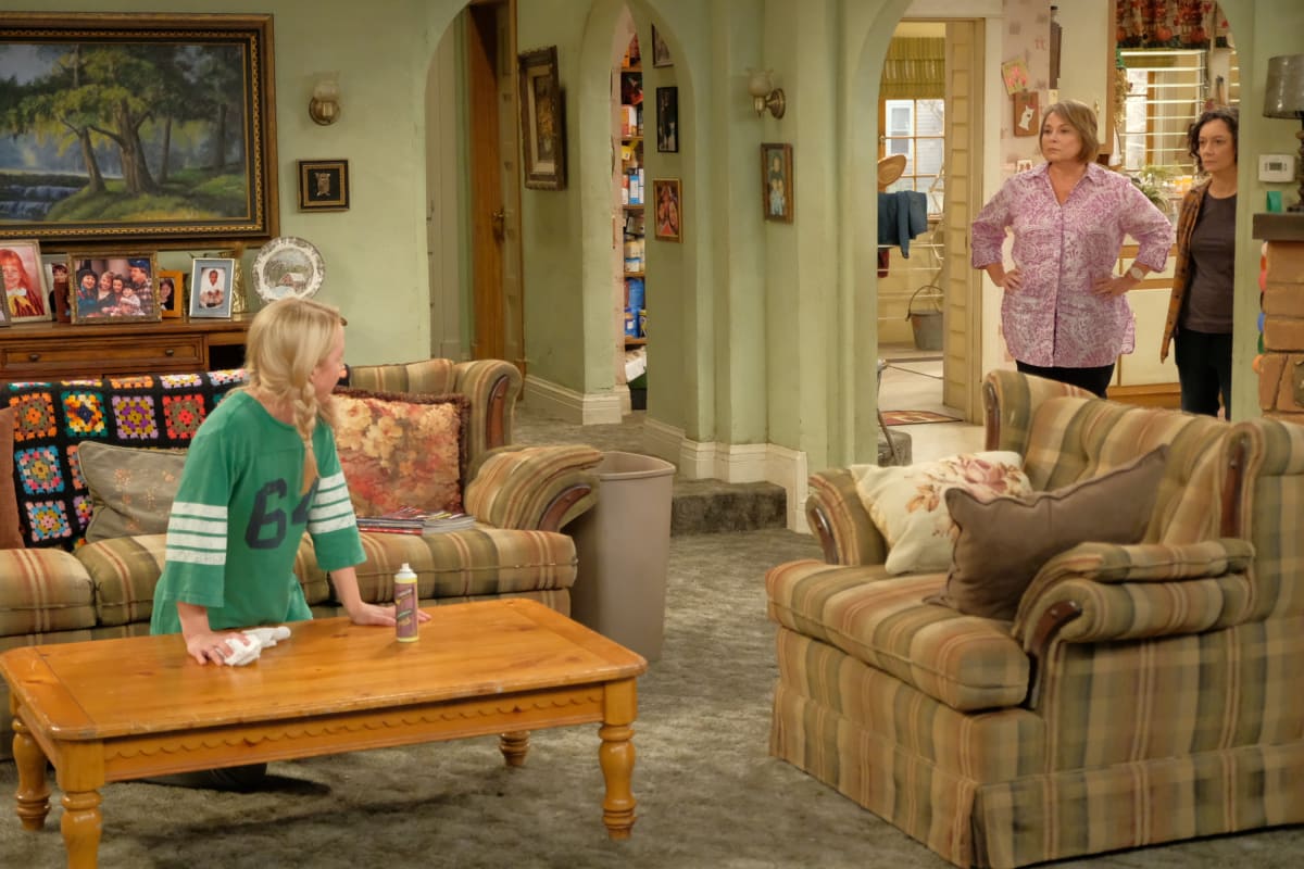 Roseanne, Darlene And Becky - Roseanne