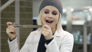 Toothless Grin - iZombie Season 4 Episode 5