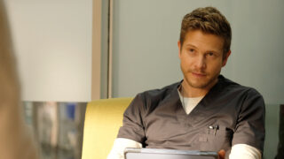 Attentive Conrad - The Resident Season 1 Episode 10