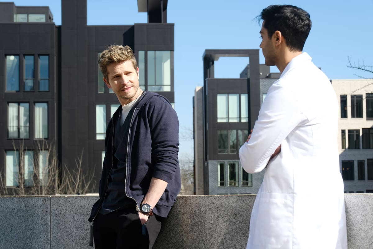 Rooftop Conversations - The Resident Season 1 Episode 12