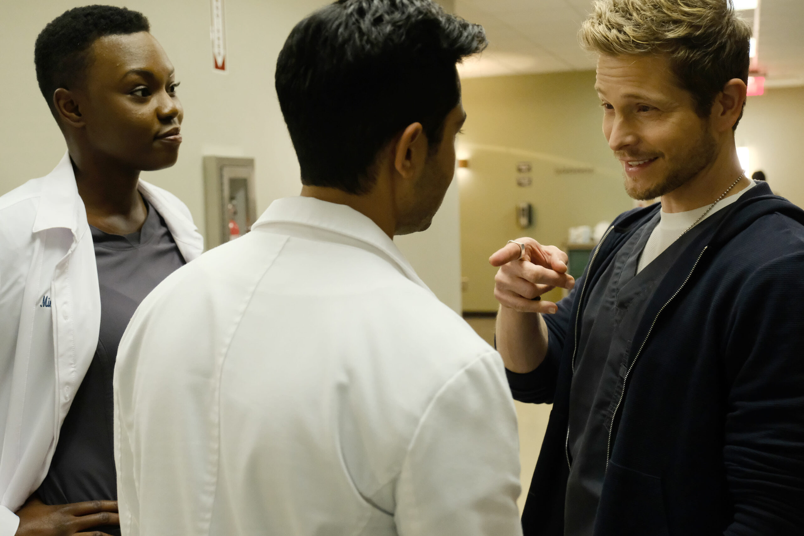 Here's Looking at You, Kid! - The Resident Season 1 Episode 12
