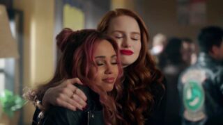 Choni Hug - Riverdale Season 2 Episode 22