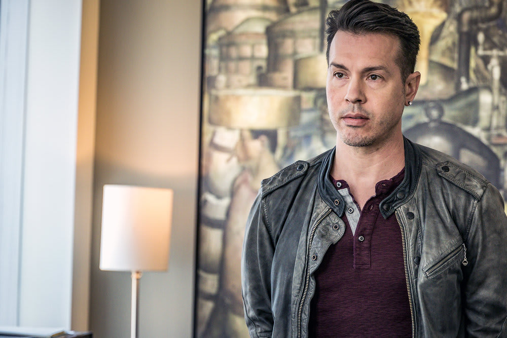 Antonio Takes Charge - Chicago PD