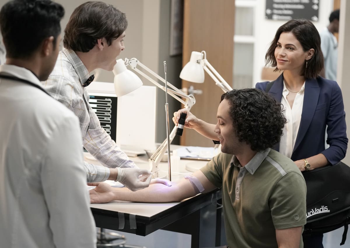 Bloody Work - The Resident Season 2 Episode 2