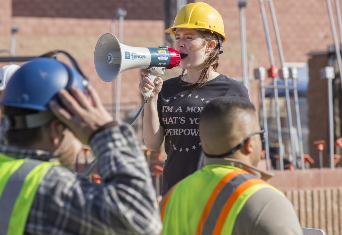 Debbie Wants Justice - Shameless Season 9 Episode 2
