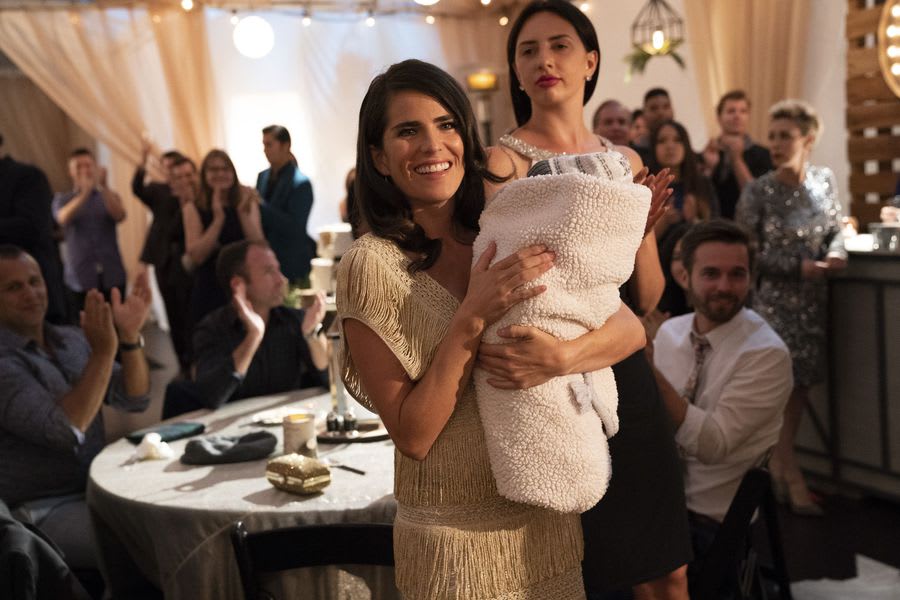 Looking On - How To Get Away With Murder Season 5 Episode 3