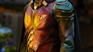 Robin Looks Annoyed - Titans