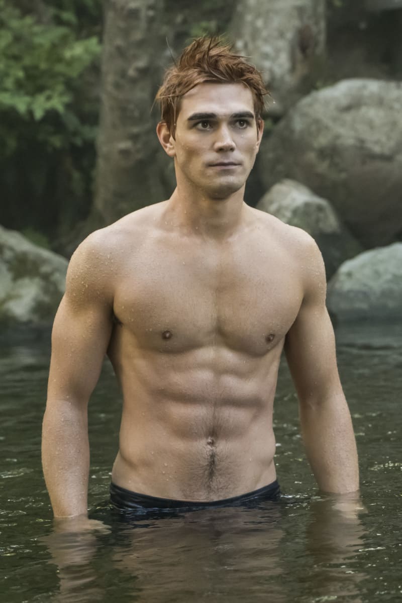 Time for a Swim - Riverdale Season 3 Episode 1