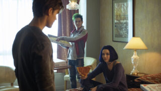Settling Down - Titans