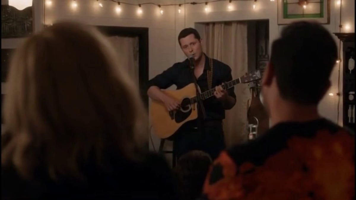 Patrick and David on Schitts Creek: Surprise Serenade
