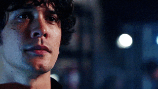 Bellamy Blake Watching - The 100 Season 4 Episode 8