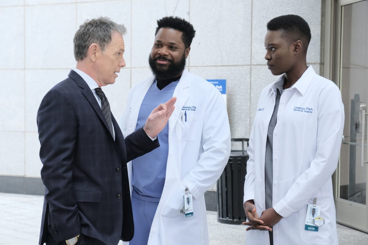 Bragging - The Resident Season 2 Episode 15