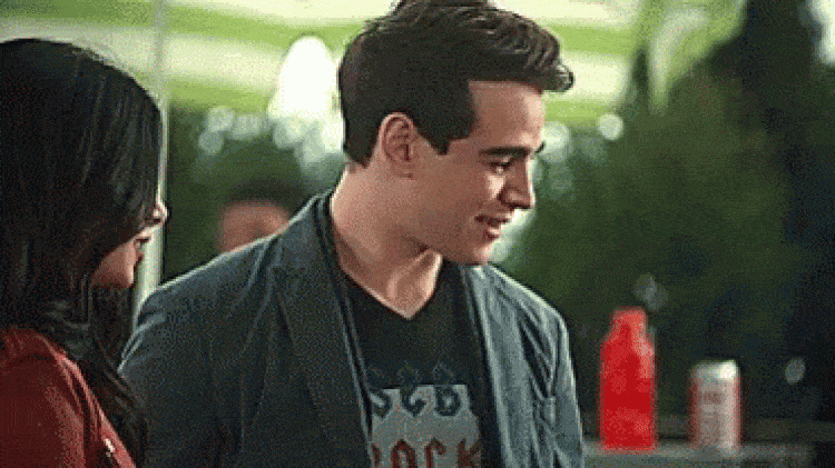 11 Ways Simon Lewis on Shadowhunters Is #BoyfriendGoals