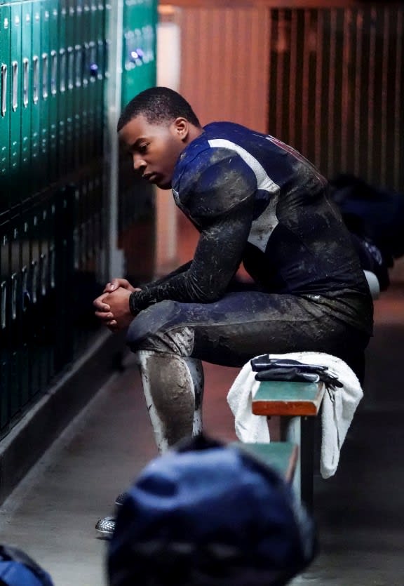 Hurt - All American Season 1 Episode 16