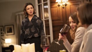 Standing Up to her Sisters  - Grey's Anatomy Season 15 Episode 21