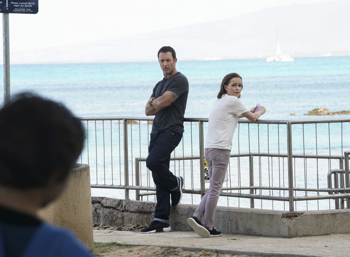 Hawaii Five-0 Season 9 Episode 23 Recap: Ho'okahi no la o ka malihini (A stranger only for a day) - TV Fanatic