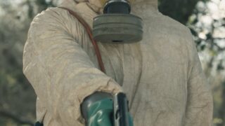 Karen David as Grace - Wide - Fear the Walking Dead Season 5 Episode 2