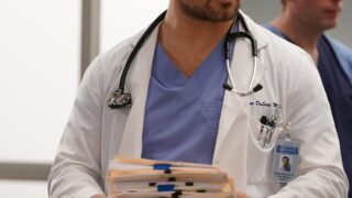 Manic DeLuca - tall  - Grey's Anatomy Season 16 Episode 14