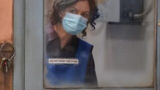 Darlene Isn't Comfortable - The Conners Season 3 Episode 3