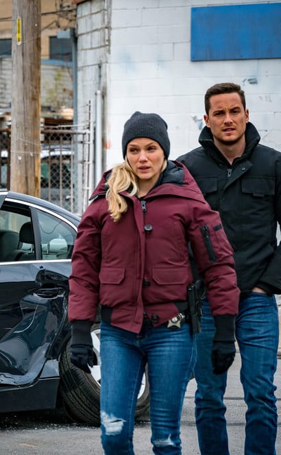 Coupled Up - Chicago PD Season 8 Episode 5
