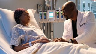 Cain Comforts Rose - The Resident Season 4 Episode 12