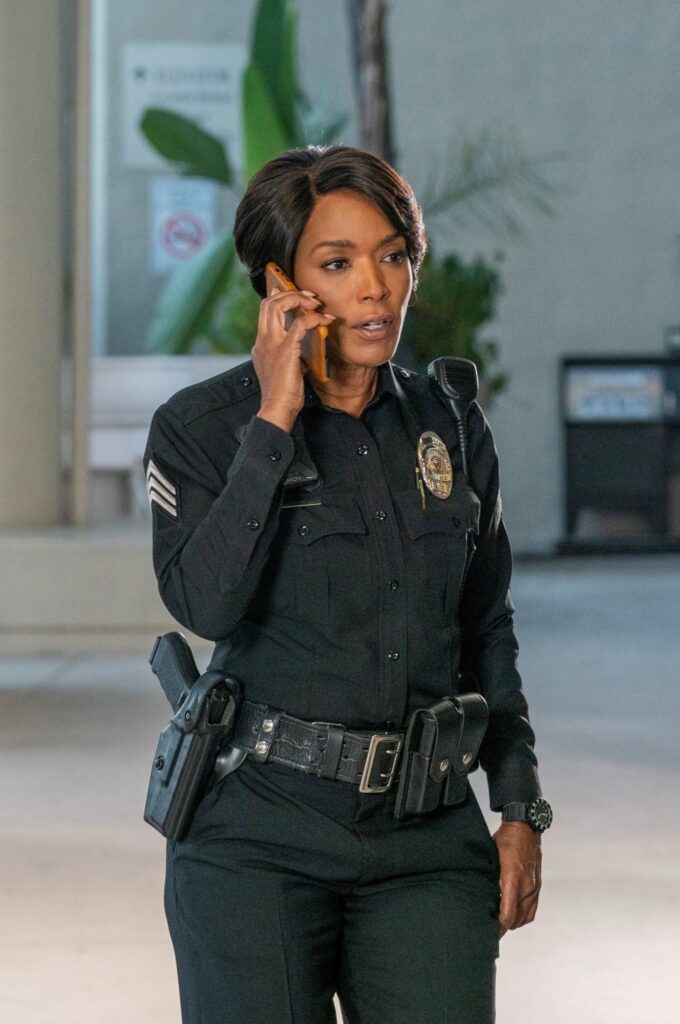 9-1-1 Exclusive Clip: Athena & Company Investigate a Home Invasion - TV Fanatic