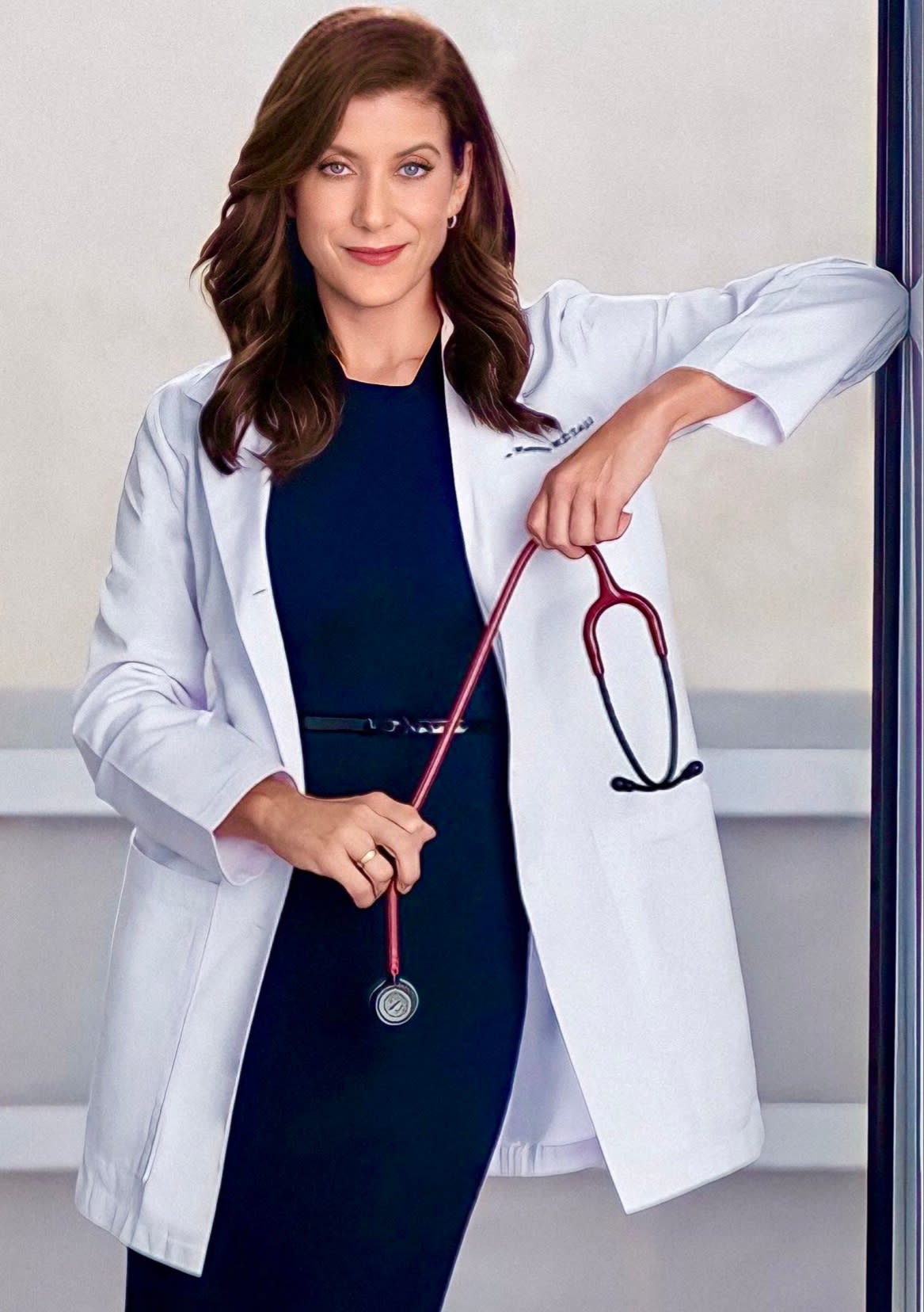 Grey's Anatomy Kate Walsh Returns! TV Fanatic(00)