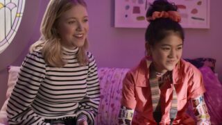 Stacey & Claudia Plot - The Baby-Sitters Club Season 2 Episode 1
