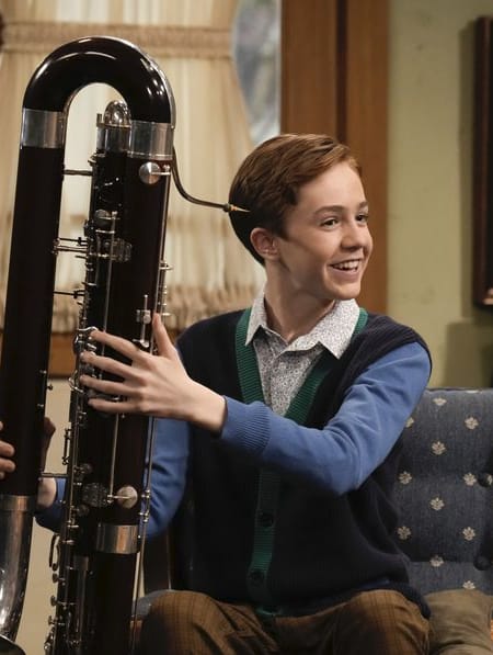 Mark Starts Lessons - The Conners Season 4 Episode 18