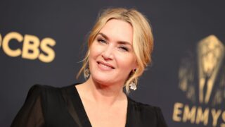  Kate Winslet attends the 73rd Primetime Emmy Awards at L.A. LIVE 