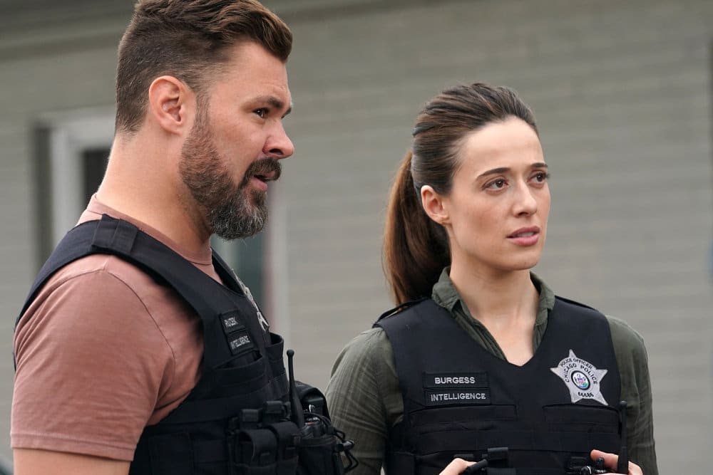 Choosing Family - Chicago PD Season 10 Episode 2