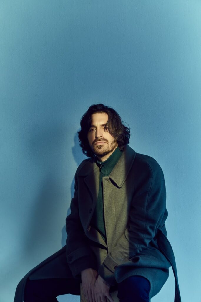 Publicity Photo of Eoin Macken - La Brea