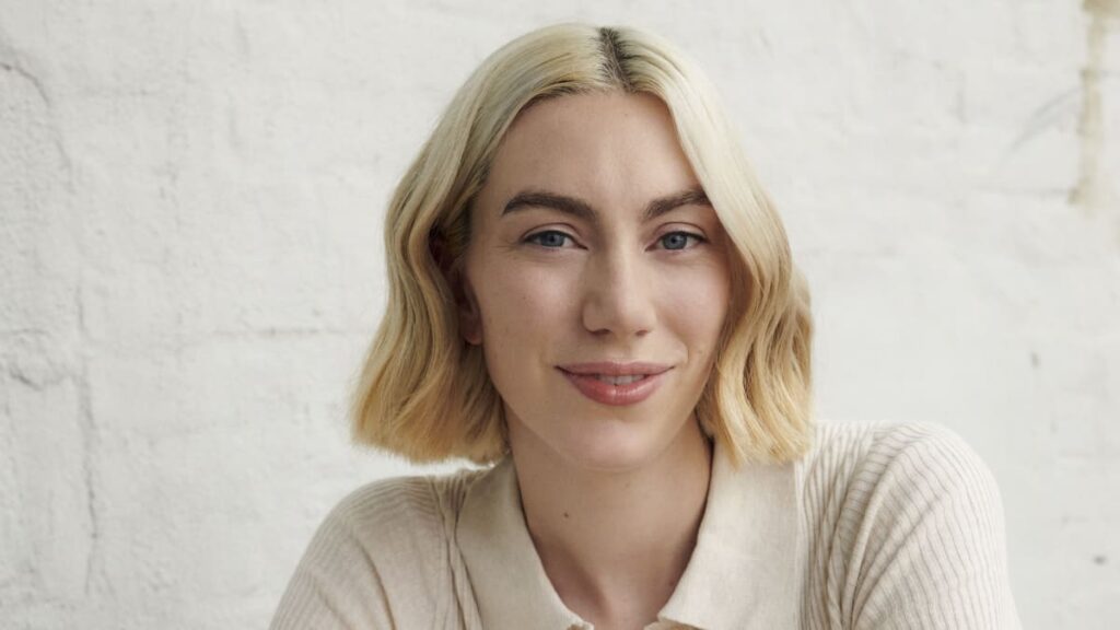 Madeline Wise Headshot 