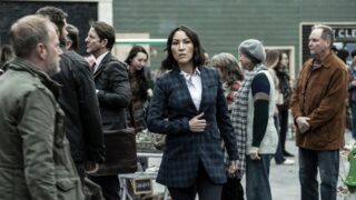 Yumiko Follows a Lead - The Walking Dead