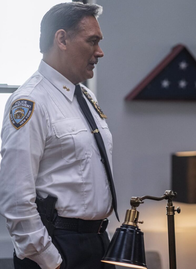 Suarez Tries to Mediate - East New York Season 1 Episode 8