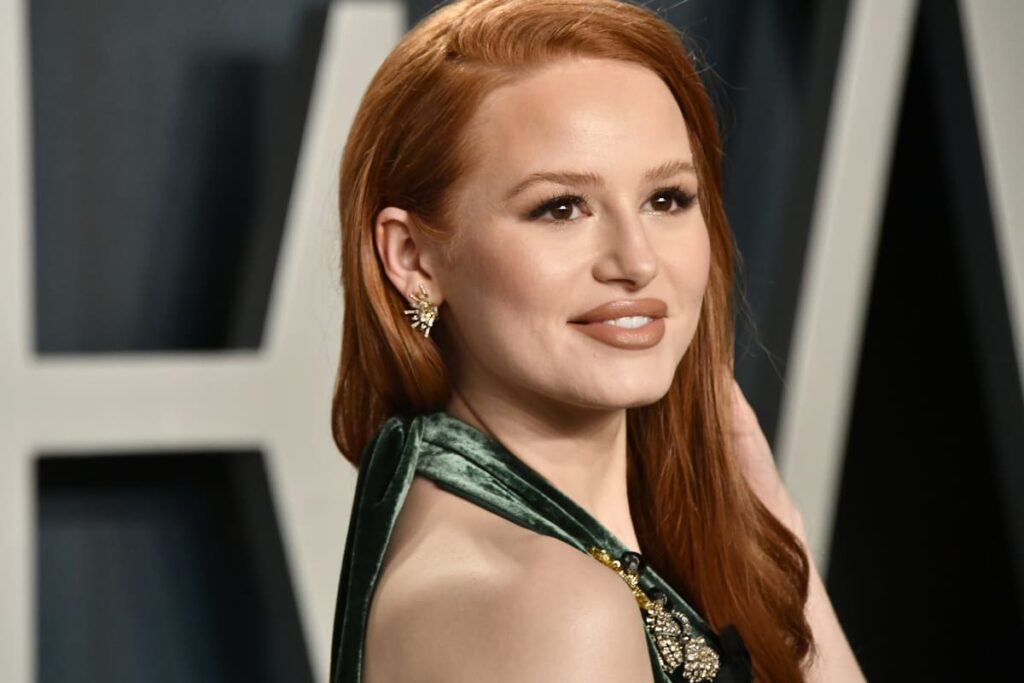 Madelaine Petsch attends the 2020 Vanity Fair Oscar Party