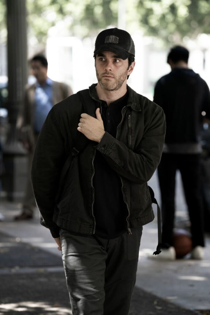 On the Move - Criminal Minds: Evolution Season 1 Episode 3