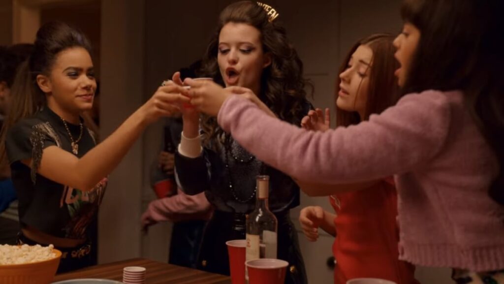 Birthday Toast - Ginny & Georgia Season 2 Episode 4
