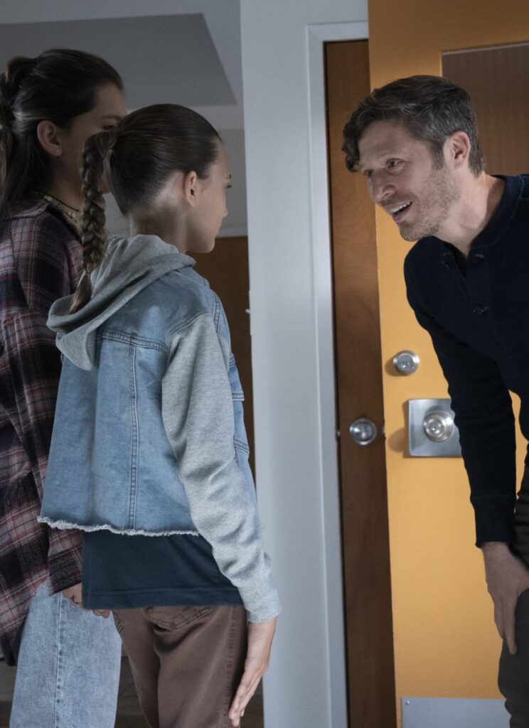 Elias in Daddy Mode - Criminal Minds: Evolution Season 1 Episode 7