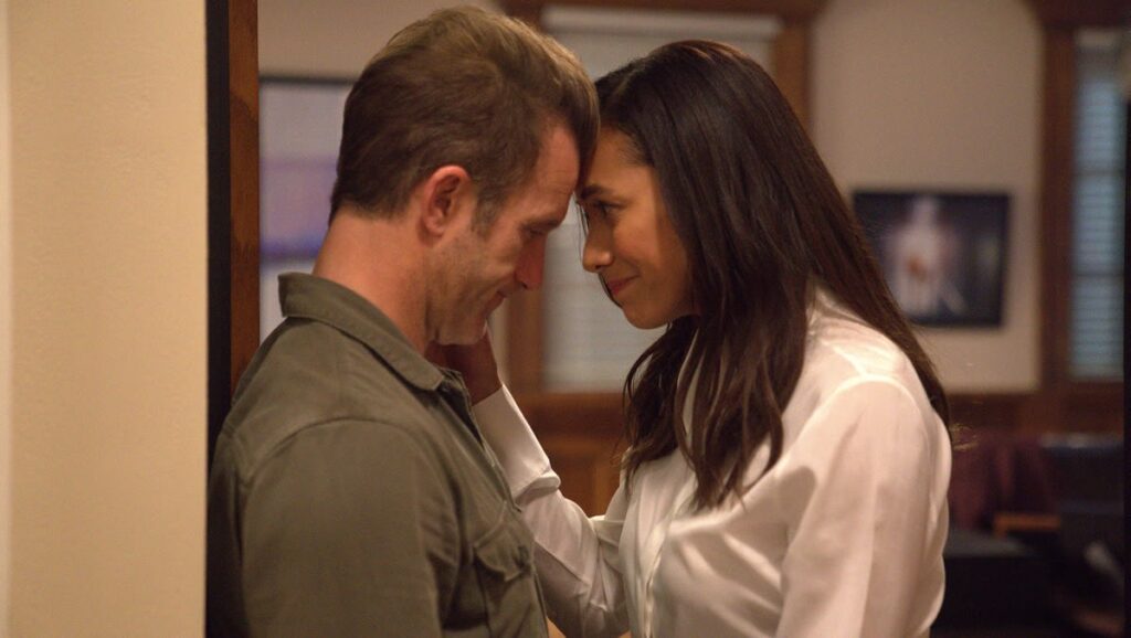 Forehead Touch - Alert: Missing Persons Unit Season 1 Episode 2