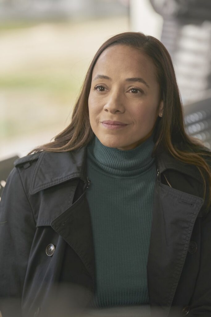Leading with Motherhood - Alert: Missing Persons Unit Season 1 Episode 4