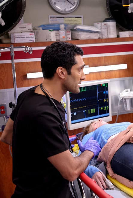 Marcel Operates on the Victim - Chicago Med Season 8 Episode 12