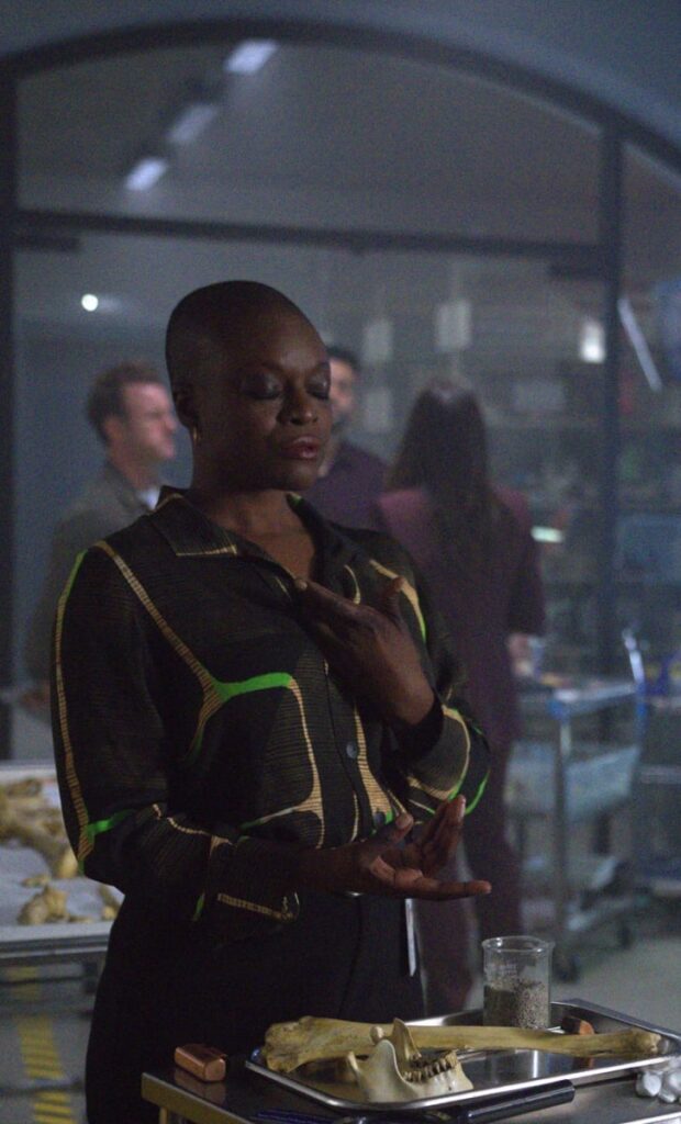 Speaking to Kemi -tall - Alert: Missing Persons Unit Season 1 Episode 2