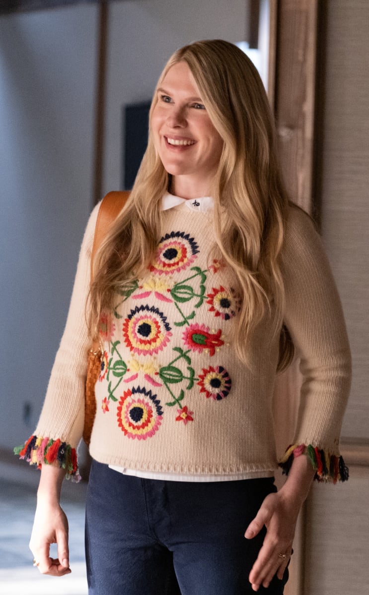 Connecticut Meg Arrives - Shrinking Season 1 Episode 4