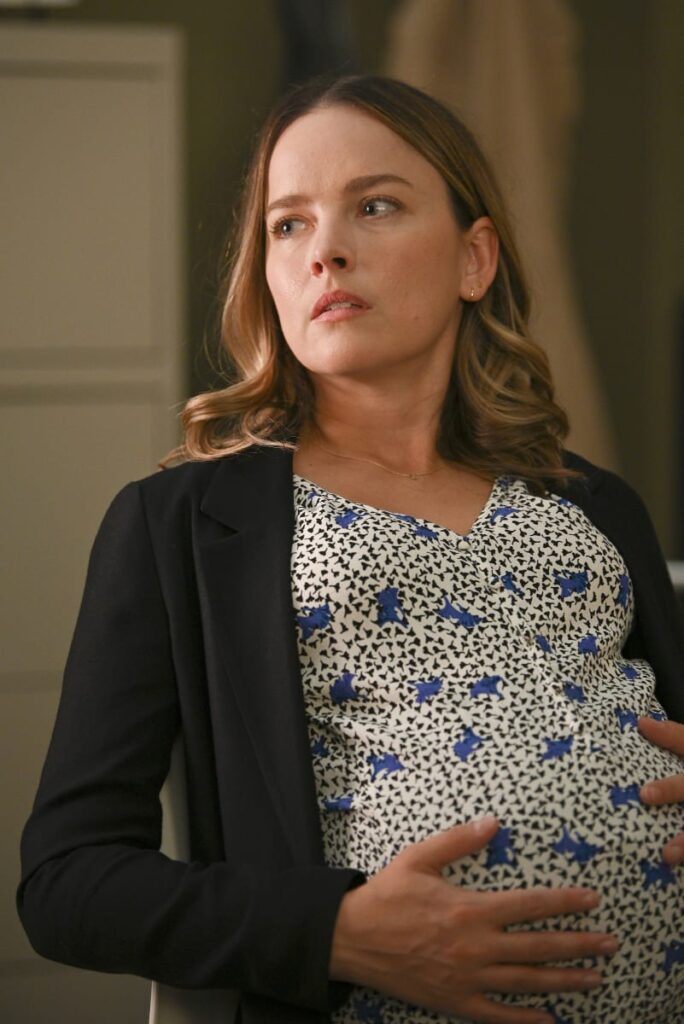 Holding Her Belly - A Million Little Things Season 5 Episode 1