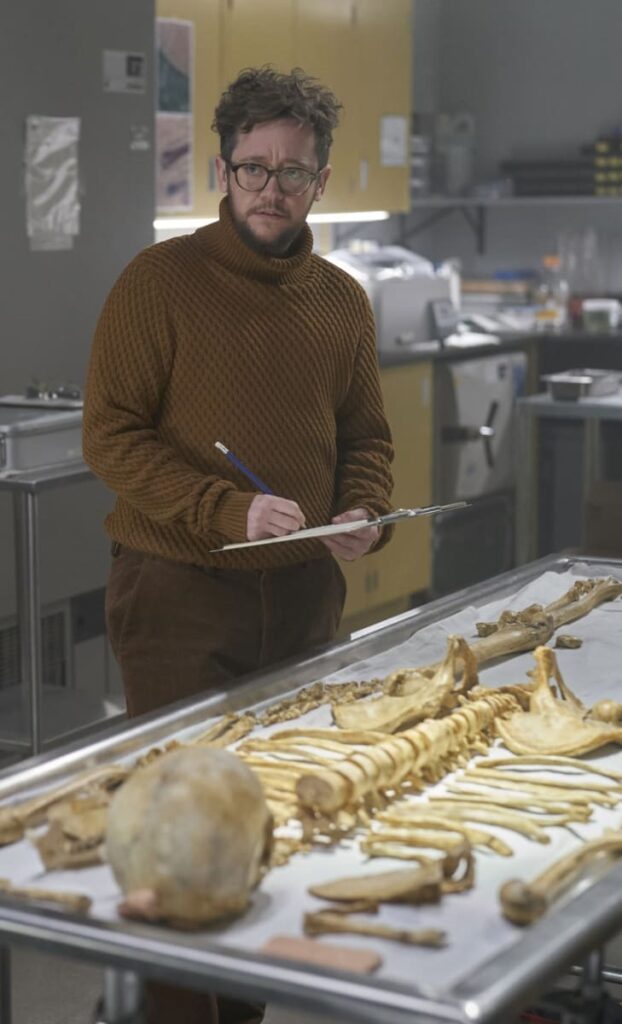 Mortuary Fun -tall - Alert: Missing Persons Unit Season 1 Episode 9