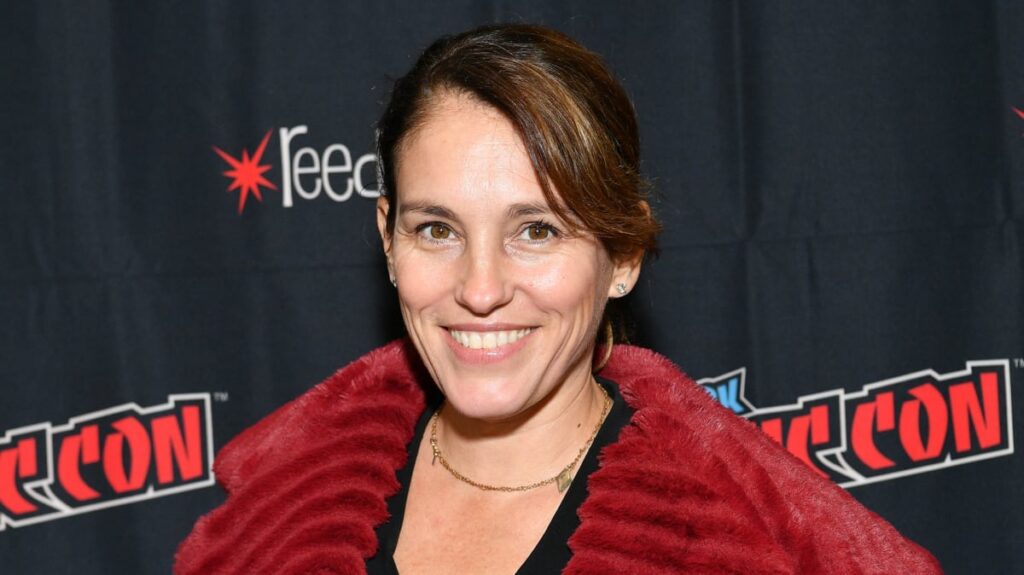 Amy Jo Johnson attends the New York Comic Con at Jacob K. Javits Convention Center