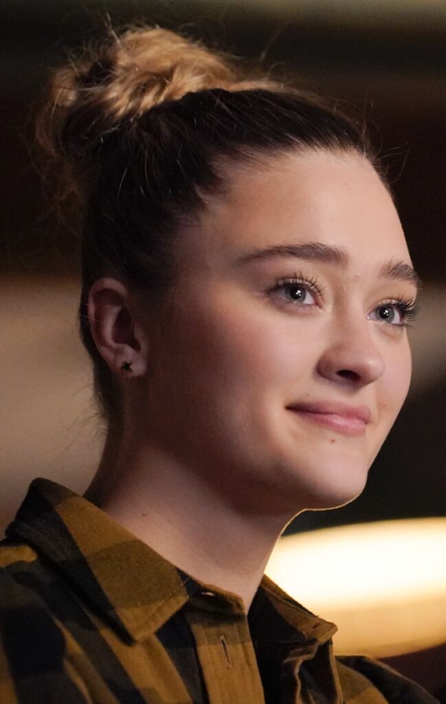Soph -tall - A Million Little Things Season 5 Episode 6