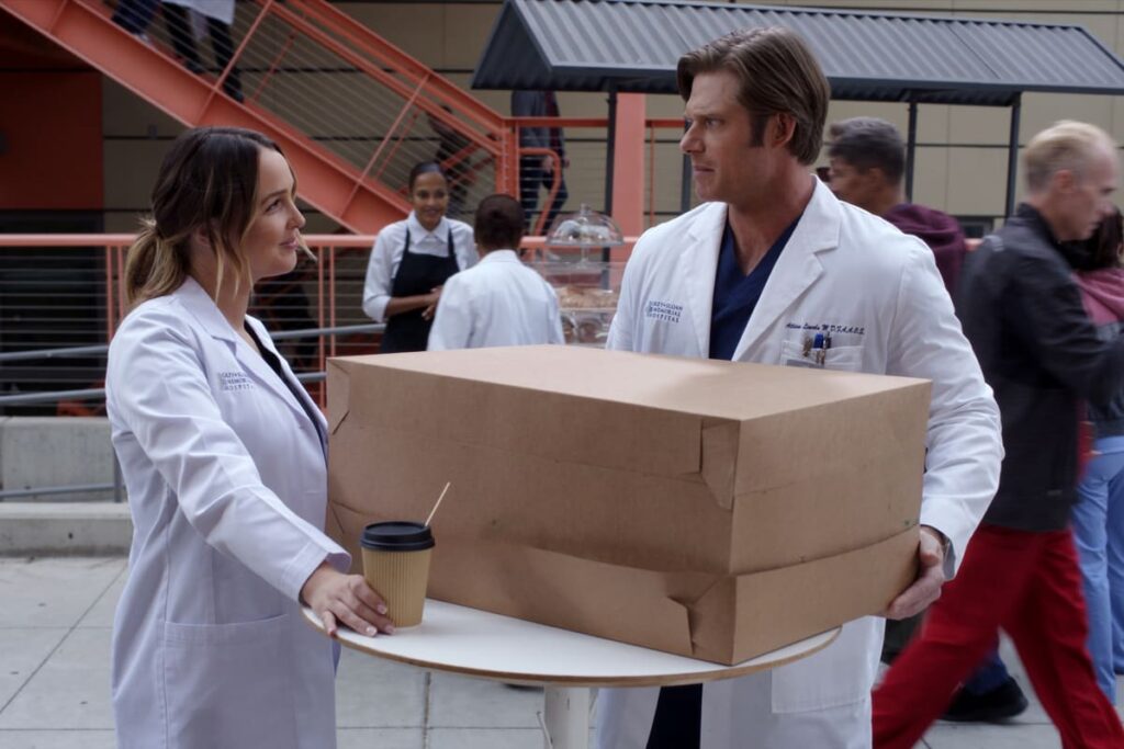 The Box Between - Grey's Anatomy Season 19 Episode 7