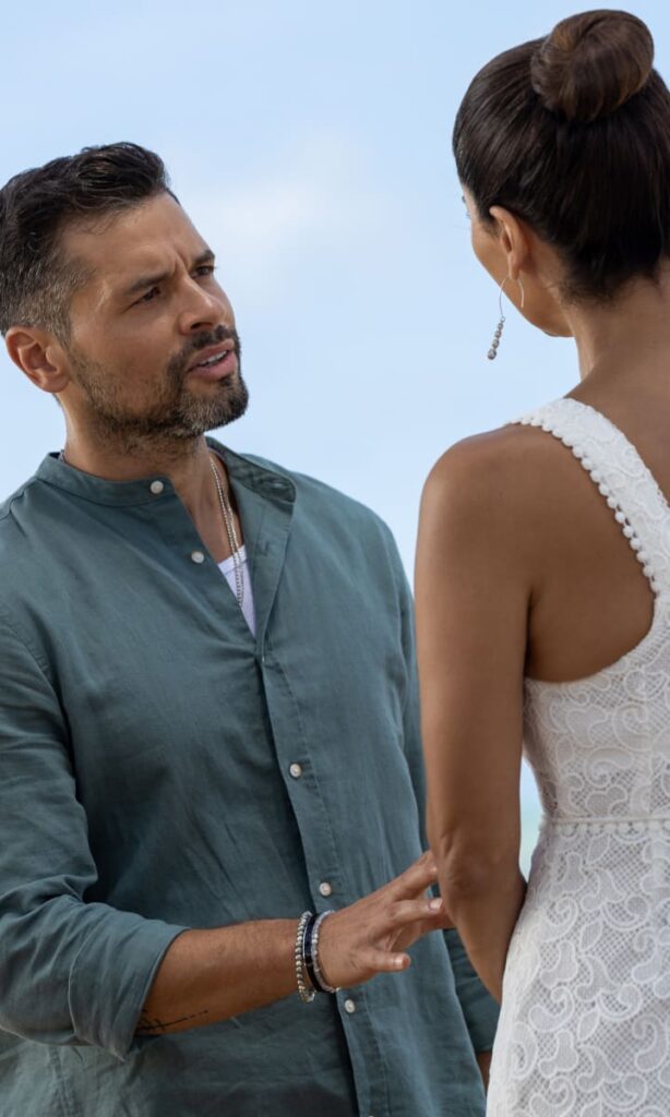 Explaining Himself - Fantasy Island Season 2 Episode 9